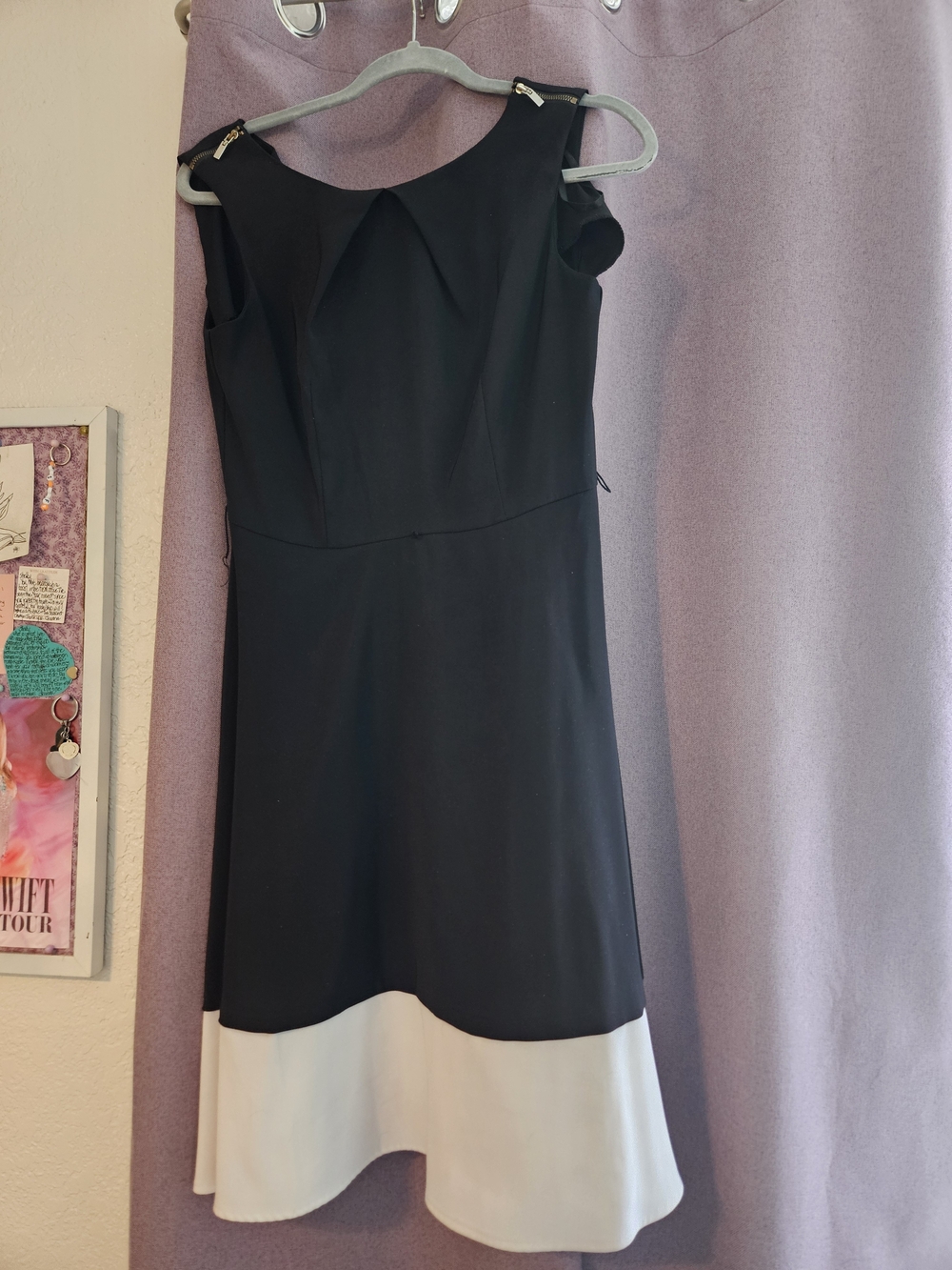 Signature Black and White Sleeveless Midi Dress